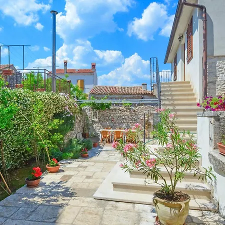 Apartamento Forlani-1 By Interhome