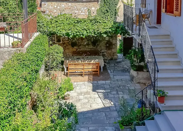 Forlani-1 By Interhome